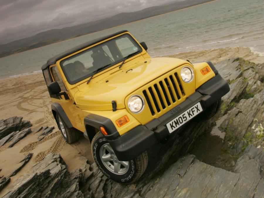  Jeep Wrangler Sport 1997 года  (UK) (фото 3 из 16)